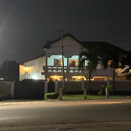D Barfi Guesthouse, Excellent Location Kumasi Luaran gambar