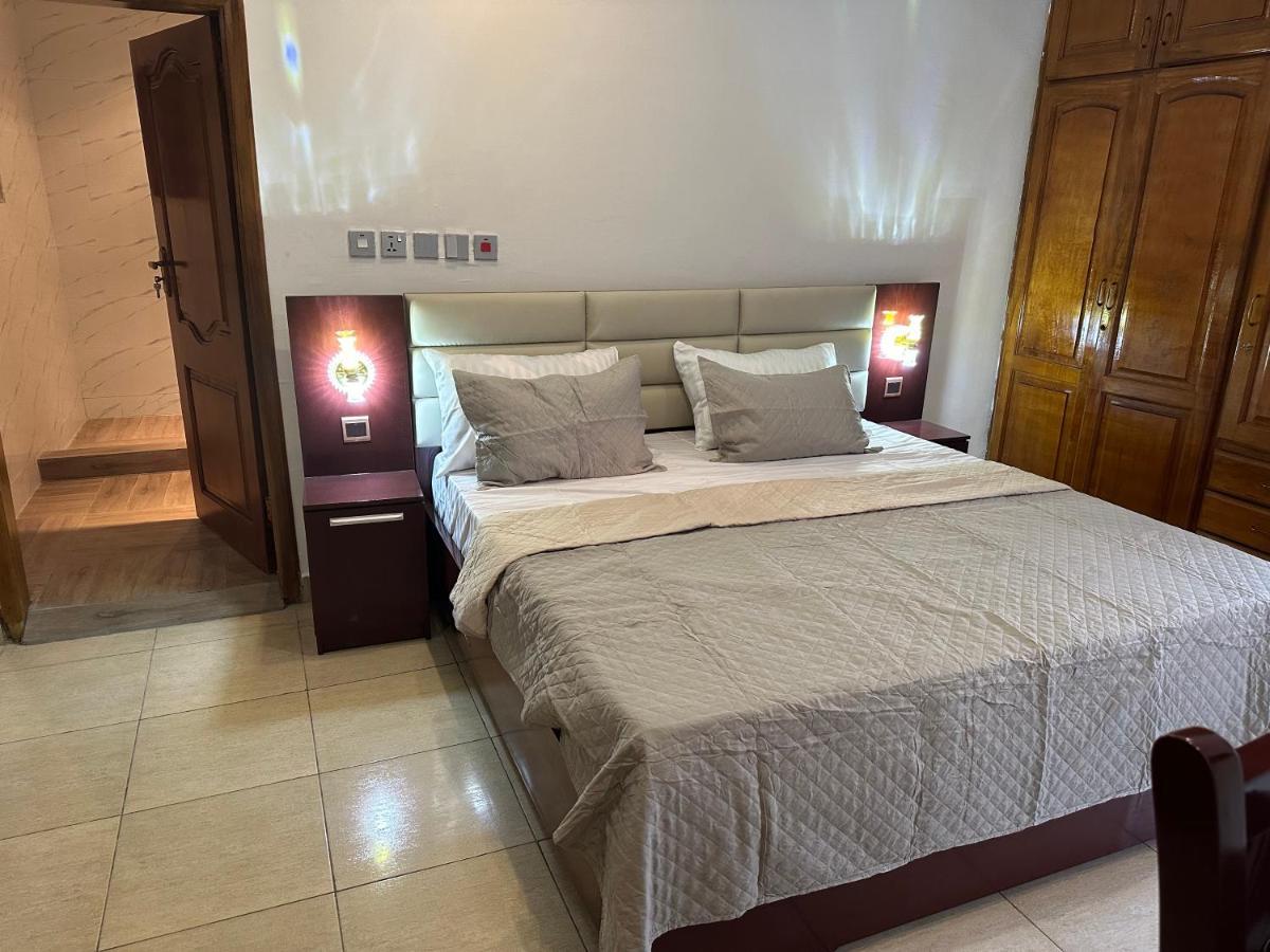 D Barfi Guesthouse, Excellent Location Kumasi Luaran gambar