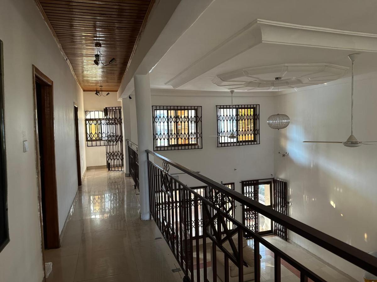 D Barfi Guesthouse, Excellent Location Kumasi Luaran gambar