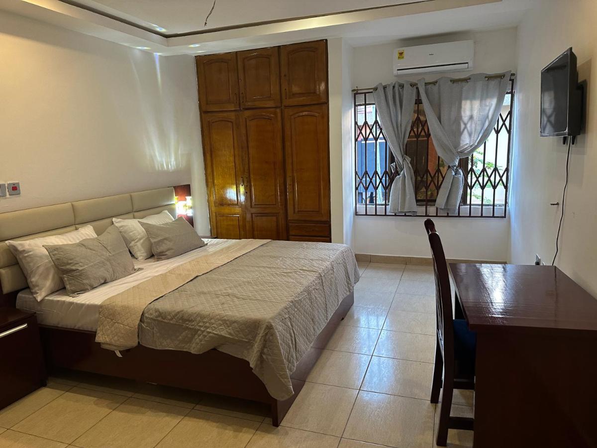 D Barfi Guesthouse, Excellent Location Kumasi Luaran gambar